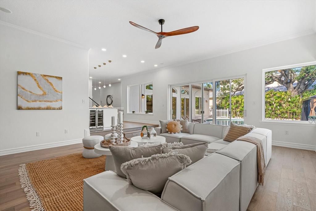 For Rent: $10,500 (4 beds, 3 baths, 5012 Square Feet)