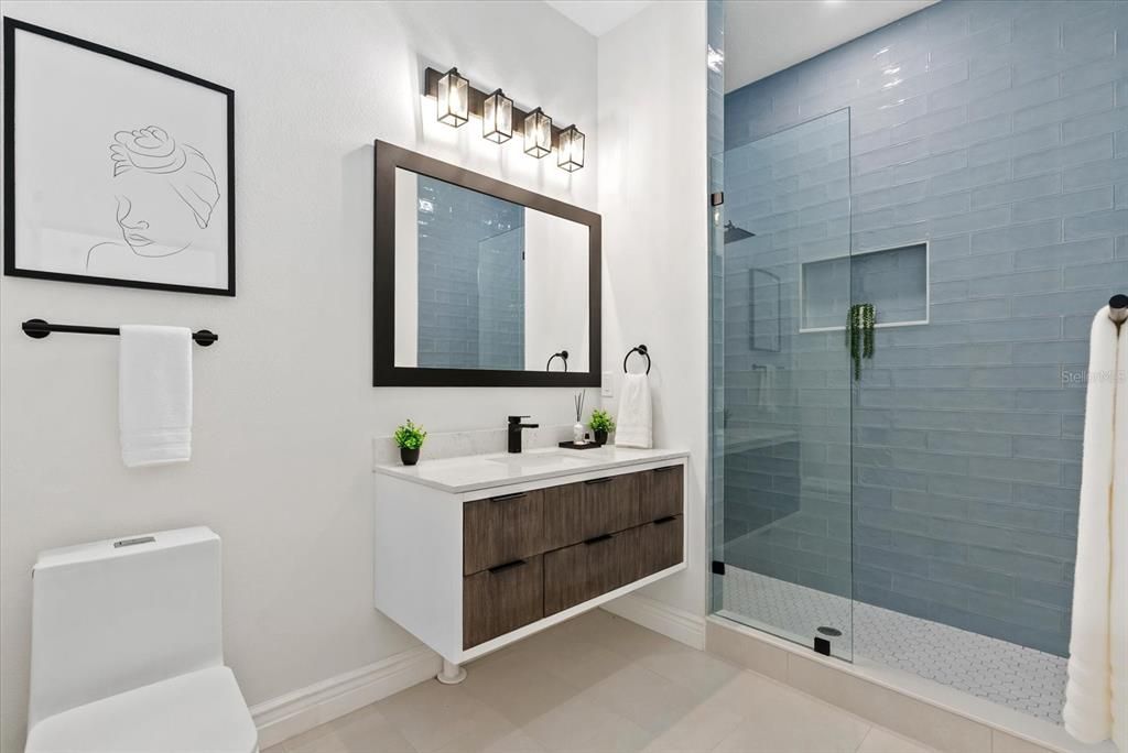 For Rent: $10,500 (4 beds, 3 baths, 5012 Square Feet)