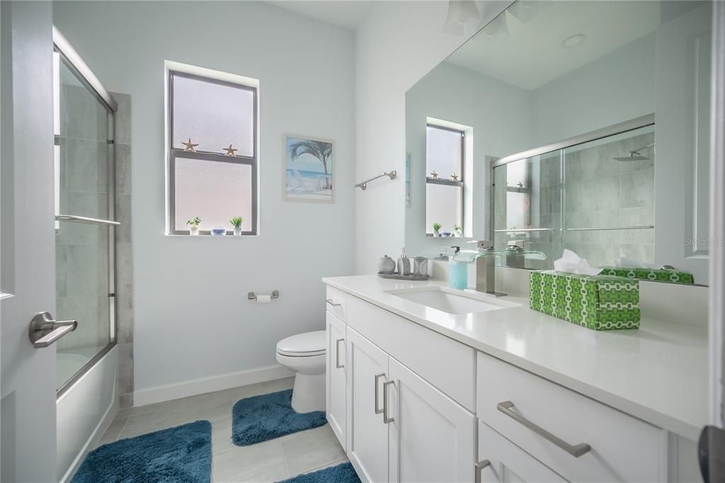 For Rent: $3,900 (3 beds, 3 baths, 2650 Square Feet)