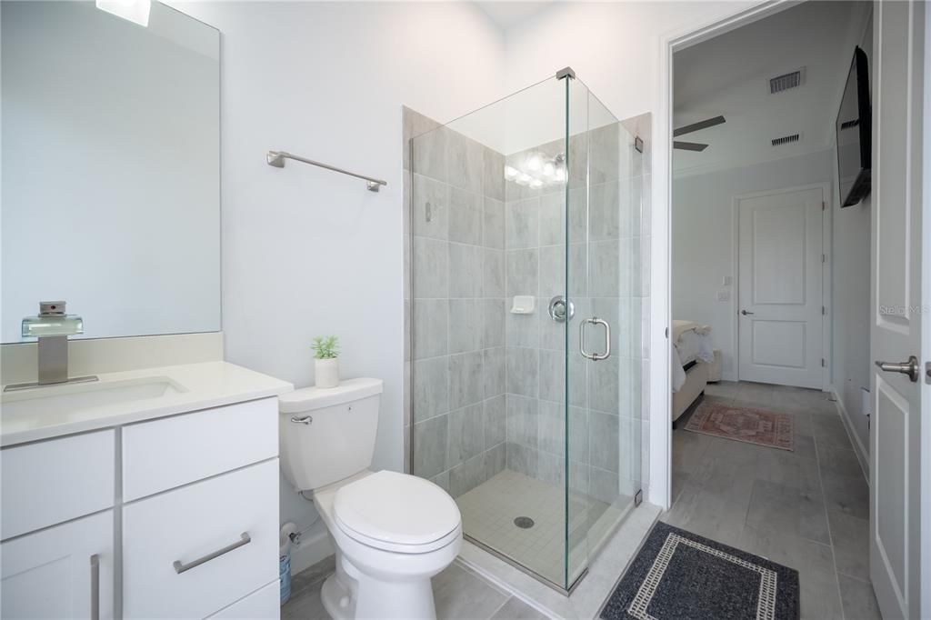 For Rent: $3,900 (3 beds, 3 baths, 2650 Square Feet)