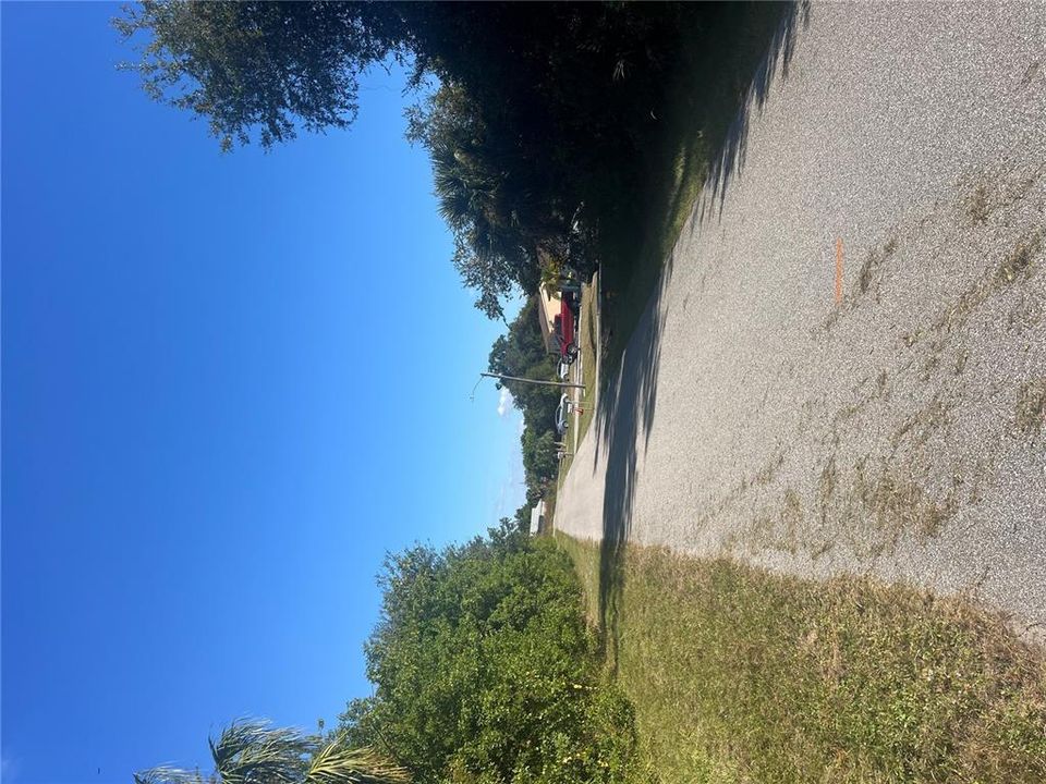 На продажу: $21,998 (0.23 acres)