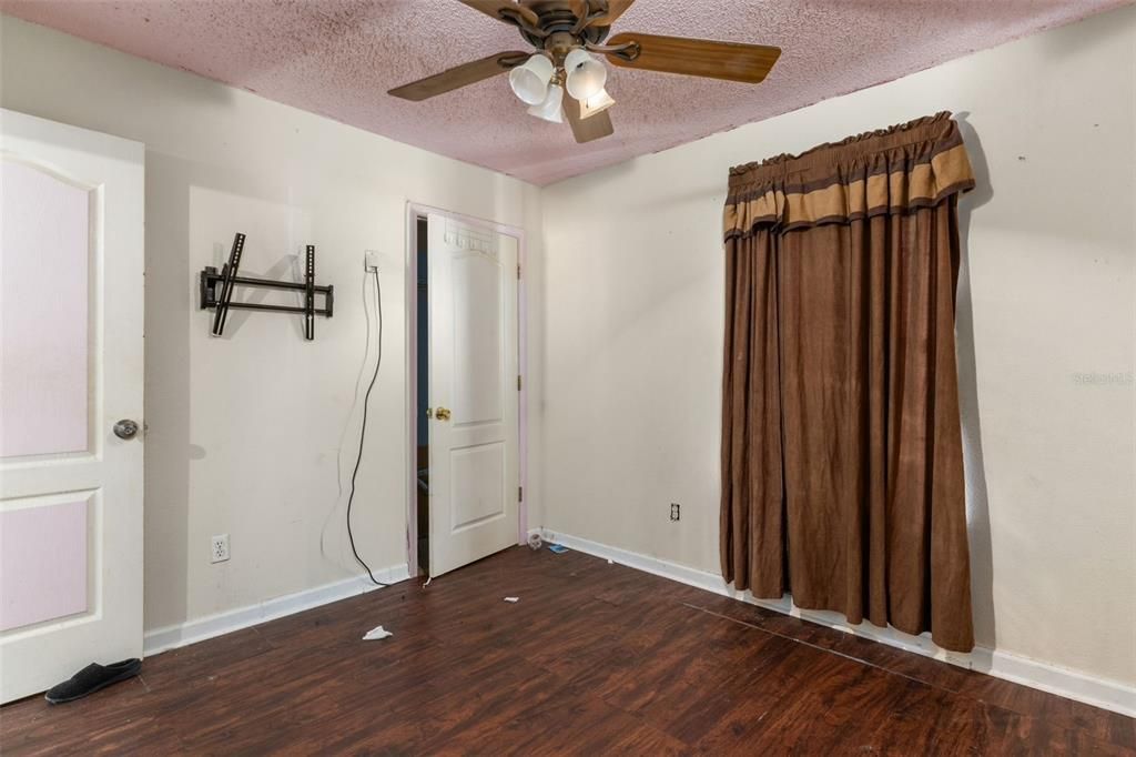 En Venta: $175,000 (3 camas, 2 baños, 1284 Pies cuadrados)