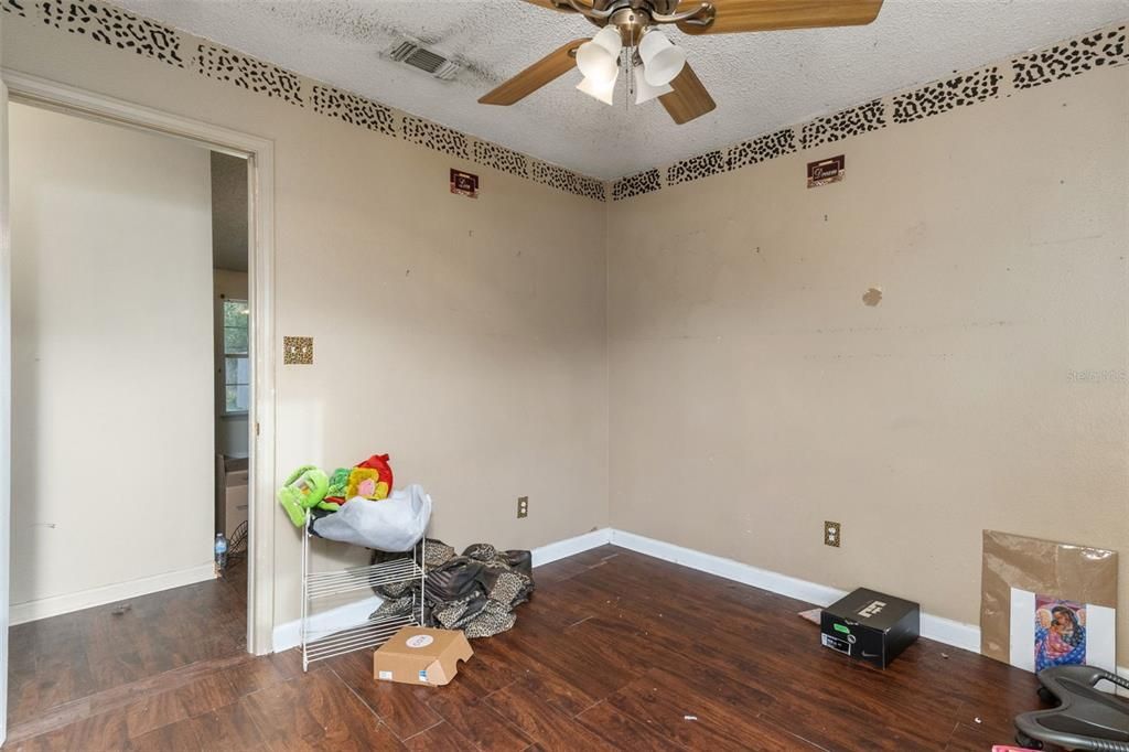 En Venta: $175,000 (3 camas, 2 baños, 1284 Pies cuadrados)