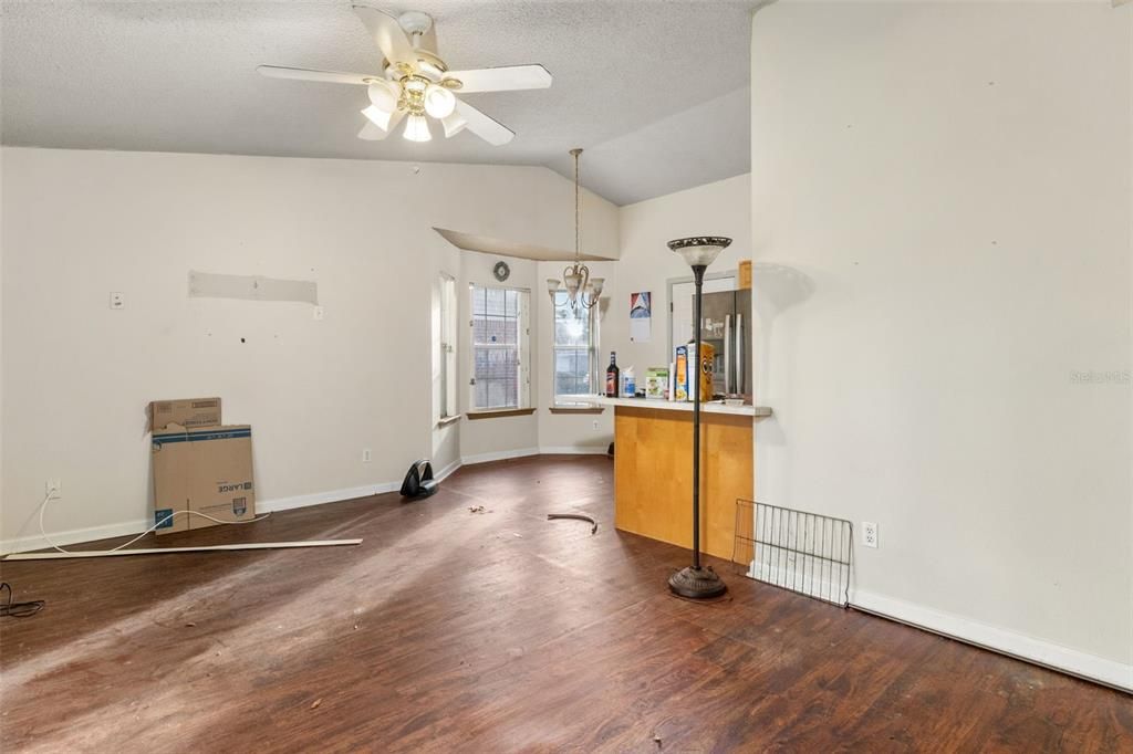 En Venta: $175,000 (3 camas, 2 baños, 1284 Pies cuadrados)