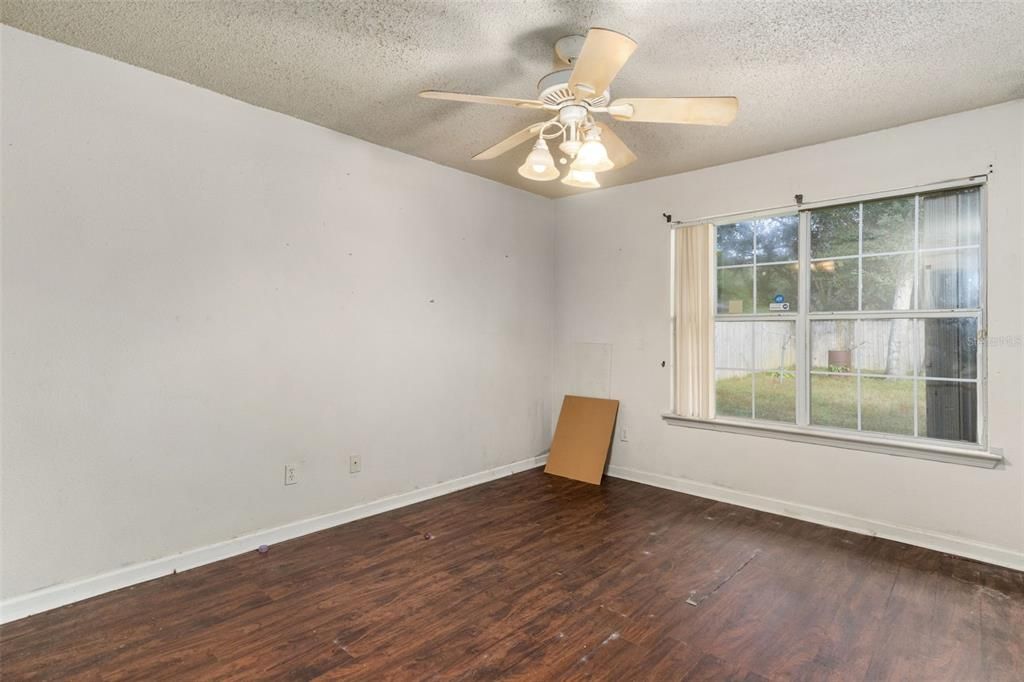 En Venta: $175,000 (3 camas, 2 baños, 1284 Pies cuadrados)