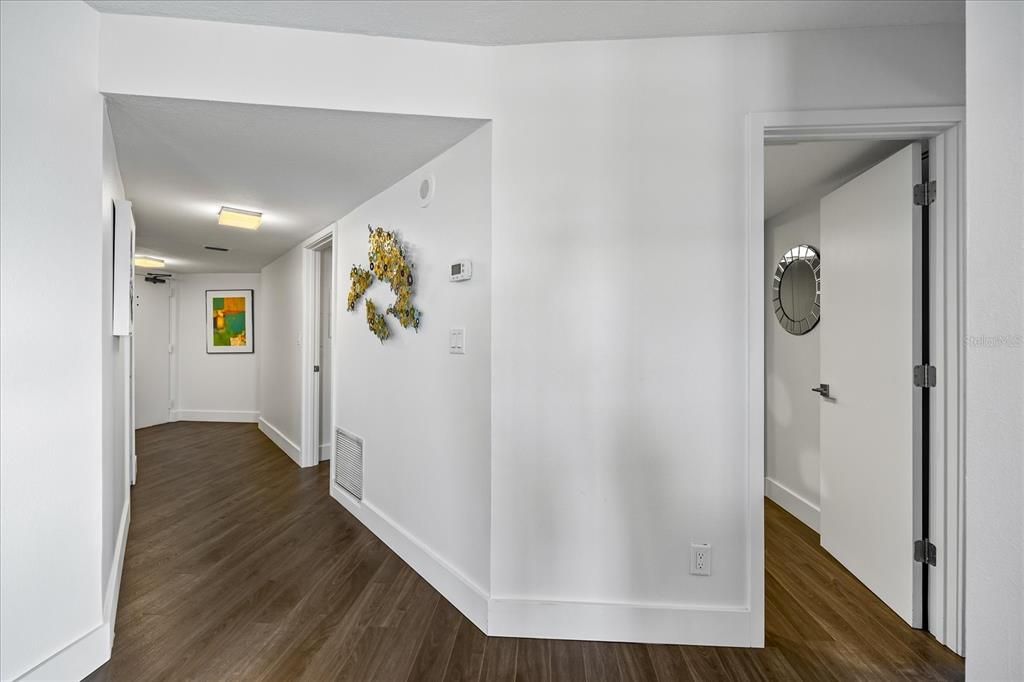 Под контрактом: $730,000 (2 спален, 2 ванн, 1530 Квадратных фут)