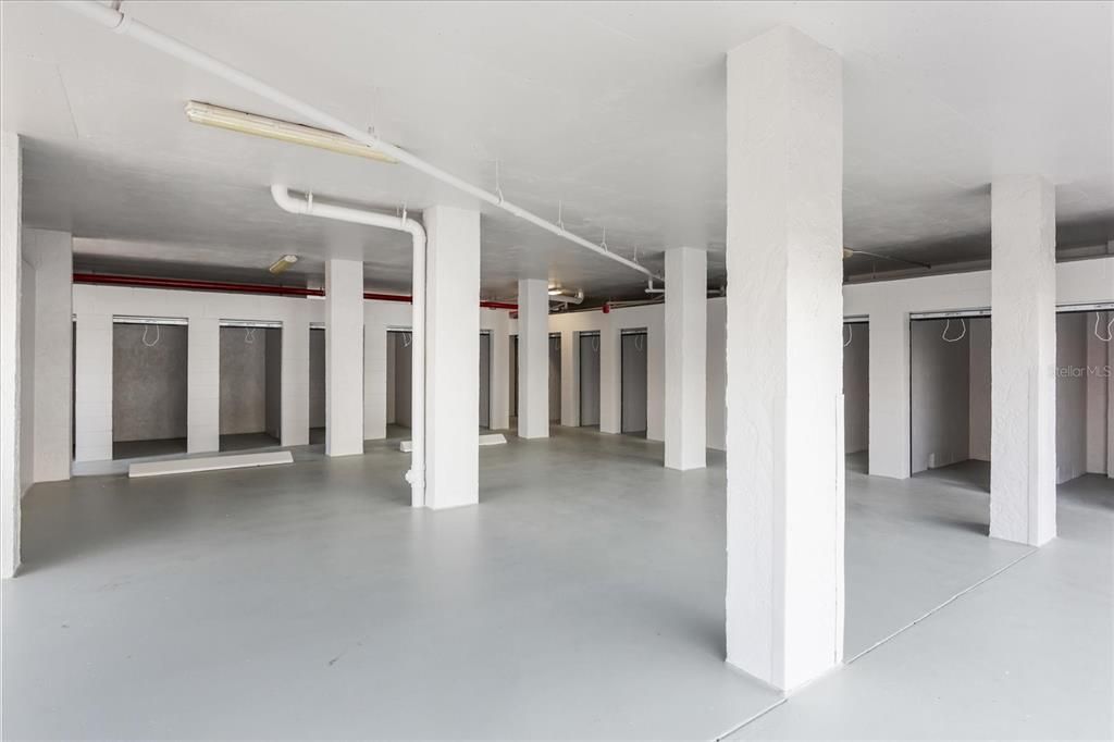 Под контрактом: $730,000 (2 спален, 2 ванн, 1530 Квадратных фут)