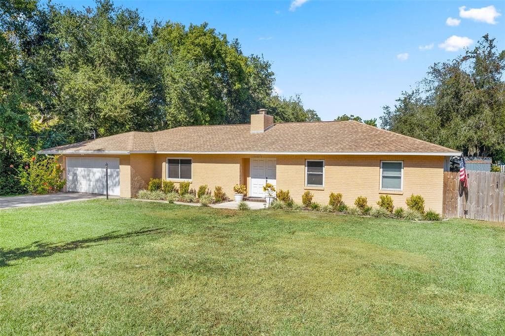 На продажу: $350,000 (3 спален, 2 ванн, 1426 Квадратных фут)