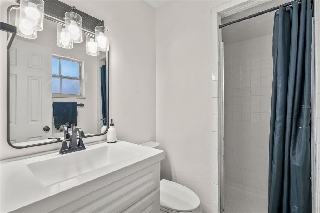 На продажу: $350,000 (3 спален, 2 ванн, 1426 Квадратных фут)