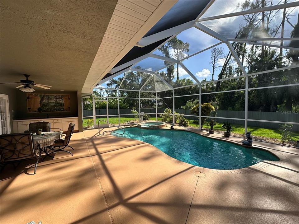 For Sale: $409,000 (4 beds, 2 baths, 2432 Square Feet)