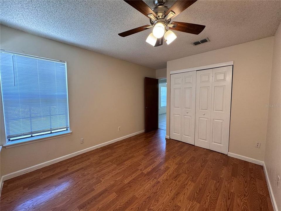 На продажу: $325,000 (2 спален, 2 ванн, 1052 Квадратных фут)