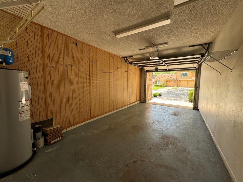 На продажу: $325,000 (2 спален, 2 ванн, 1052 Квадратных фут)