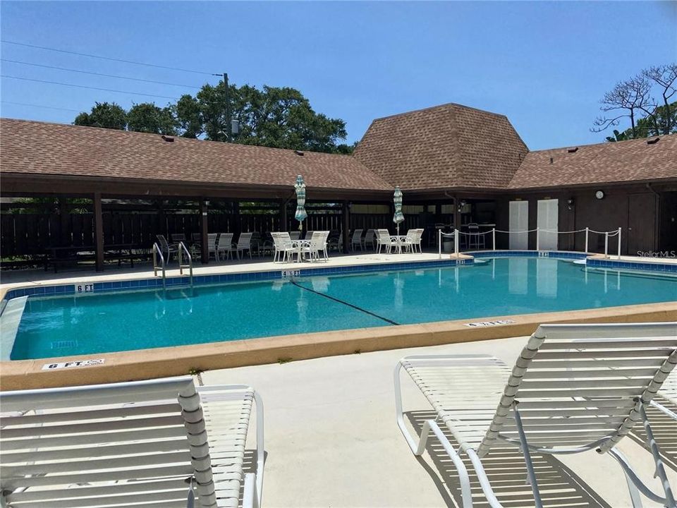 На продажу: $294,900 (2 спален, 2 ванн, 1324 Квадратных фут)