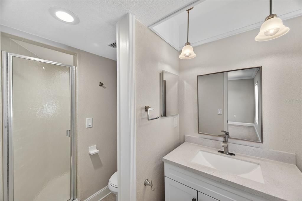 For Sale: $385,000 (3 beds, 3 baths, 1720 Square Feet)