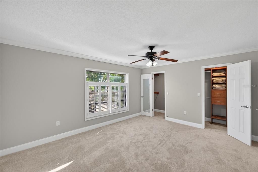 For Sale: $385,000 (3 beds, 3 baths, 1720 Square Feet)