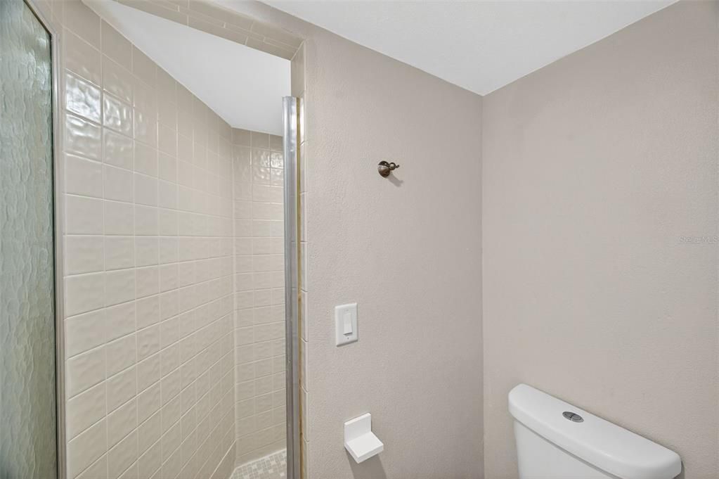 For Sale: $385,000 (3 beds, 3 baths, 1720 Square Feet)