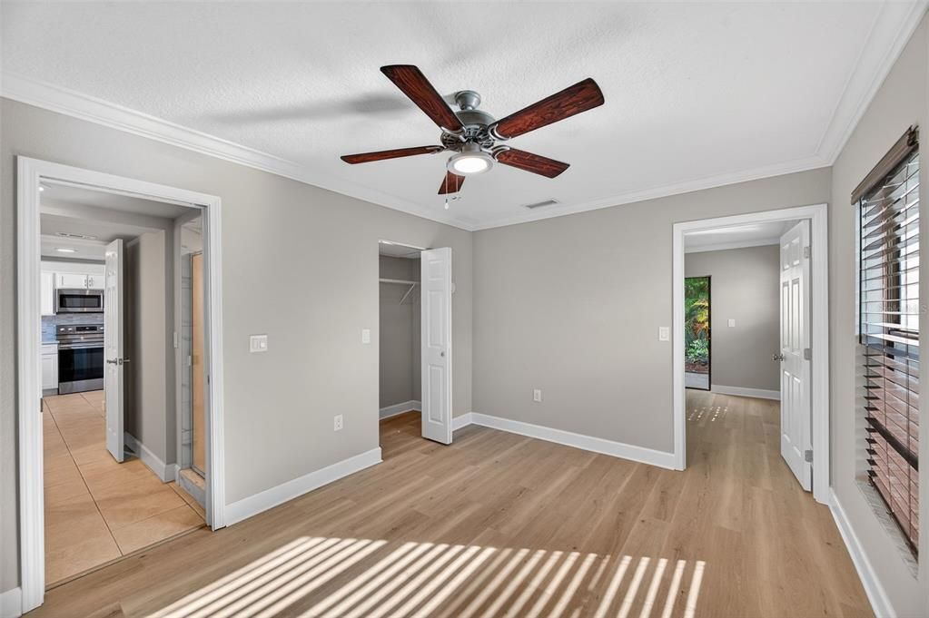 For Sale: $385,000 (3 beds, 3 baths, 1720 Square Feet)