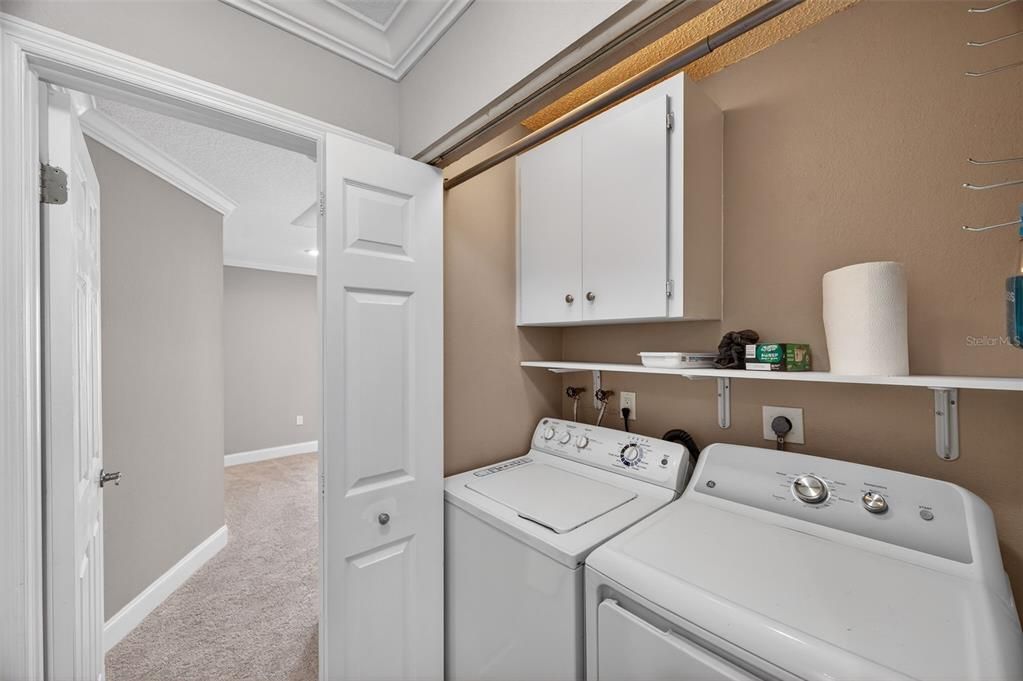 For Sale: $385,000 (3 beds, 3 baths, 1720 Square Feet)