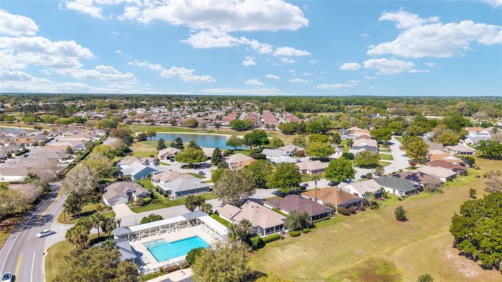 En Venta: $599,000 (3 camas, 2 baños, 2300 Pies cuadrados)