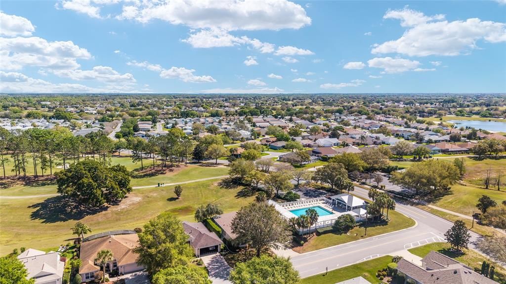 En Venta: $599,000 (3 camas, 2 baños, 2300 Pies cuadrados)