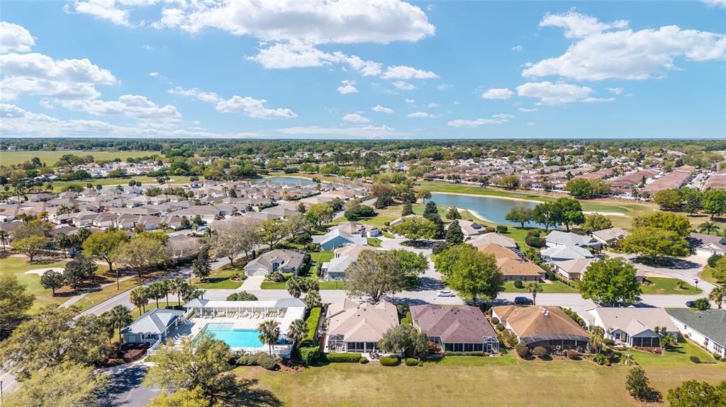 En Venta: $599,000 (3 camas, 2 baños, 2300 Pies cuadrados)