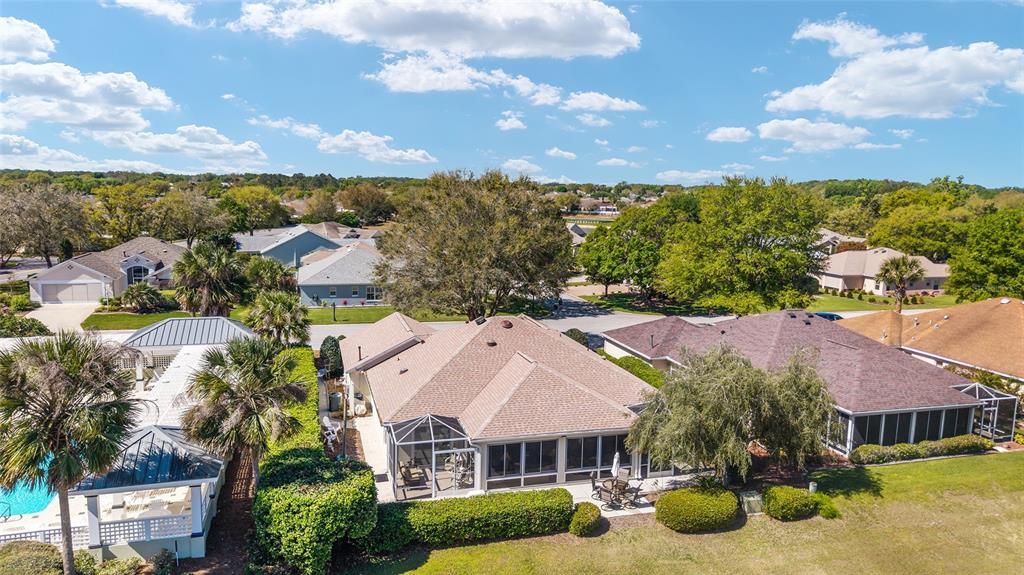 En Venta: $599,000 (3 camas, 2 baños, 2300 Pies cuadrados)