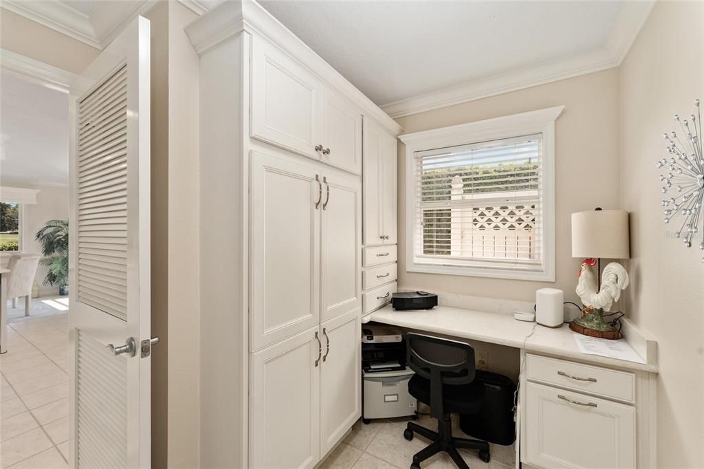 En Venta: $599,000 (3 camas, 2 baños, 2300 Pies cuadrados)