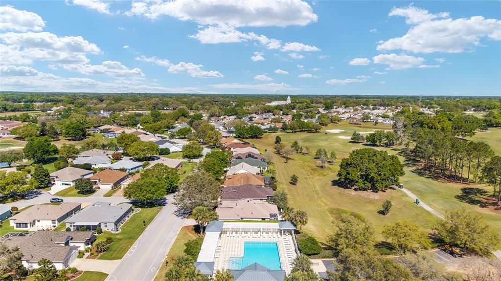 En Venta: $599,000 (3 camas, 2 baños, 2300 Pies cuadrados)