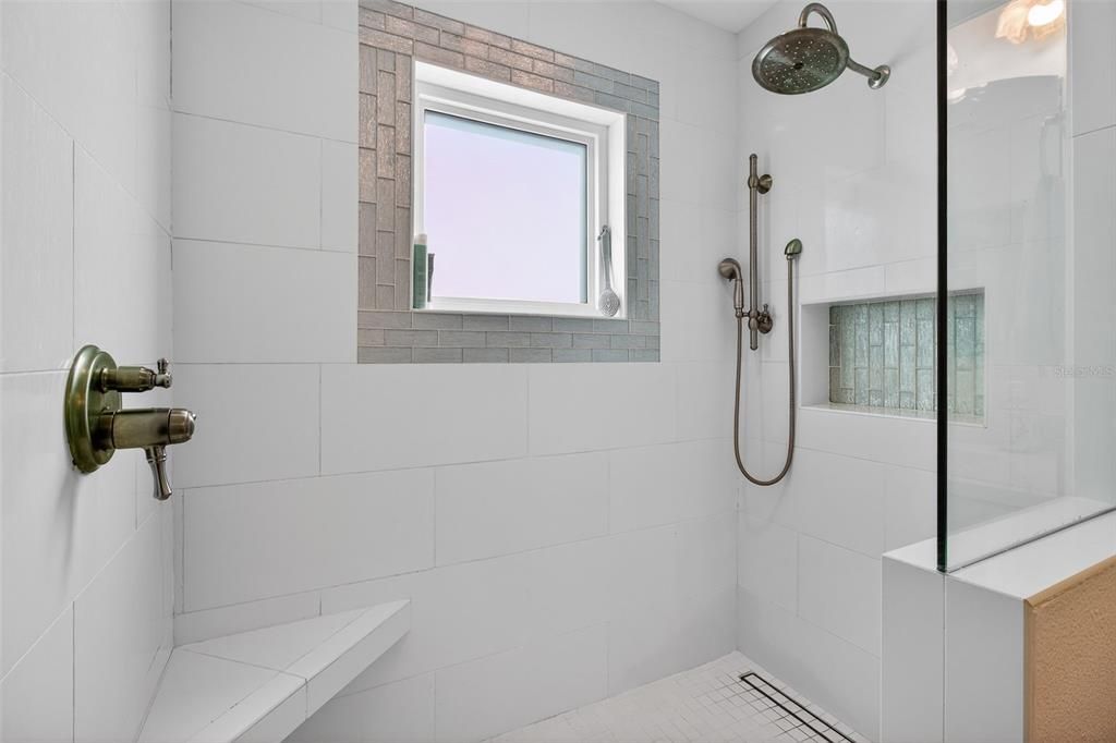 For Sale: $1,699,000 (4 beds, 3 baths, 2566 Square Feet)