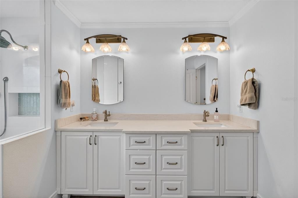 For Sale: $1,699,000 (4 beds, 3 baths, 2566 Square Feet)