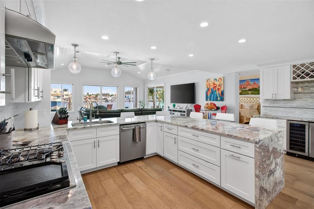 For Sale: $1,699,000 (4 beds, 3 baths, 2566 Square Feet)