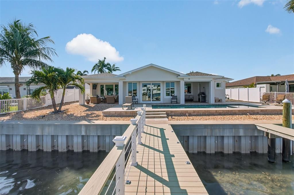 For Sale: $1,699,000 (4 beds, 3 baths, 2566 Square Feet)