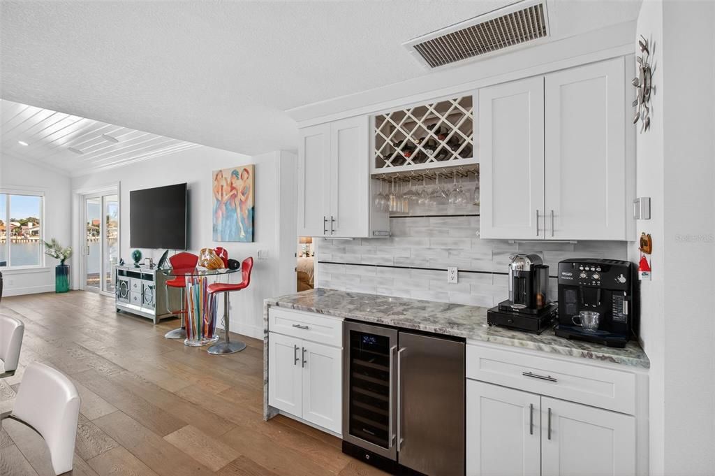 For Sale: $1,699,000 (4 beds, 3 baths, 2566 Square Feet)