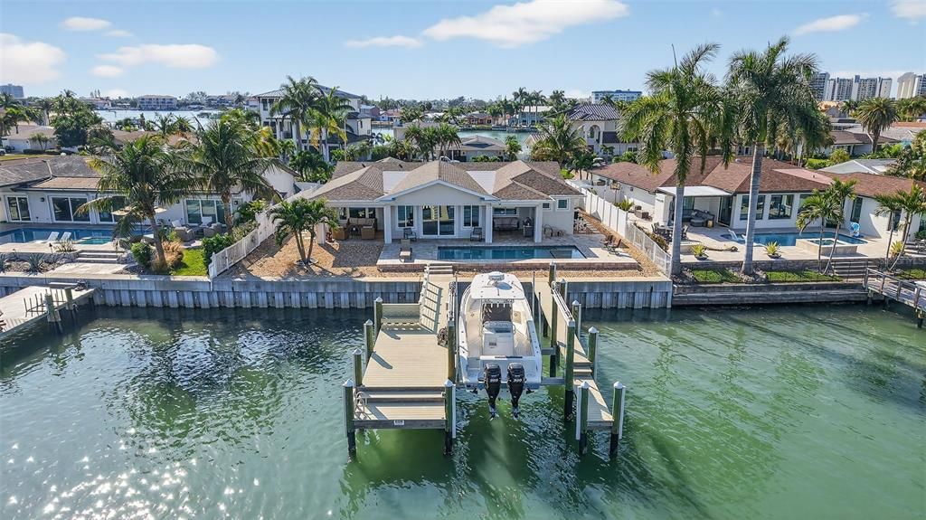 For Sale: $1,699,000 (4 beds, 3 baths, 2566 Square Feet)