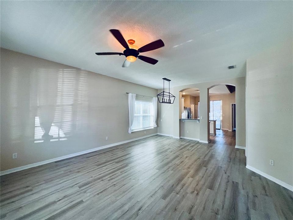 В аренду: $2,600 (3 спален, 2 ванн, 1592 Квадратных фут)