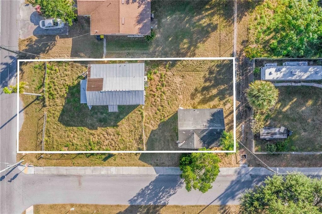 合同活跃: $80,000 (2 贝兹, 1 浴室, 736 平方英尺)