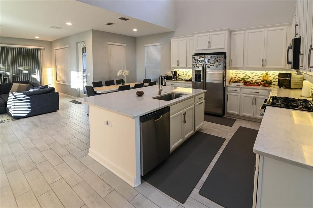 待售: $659,990 (3 贝兹, 4 浴室, 2640 平方英尺)