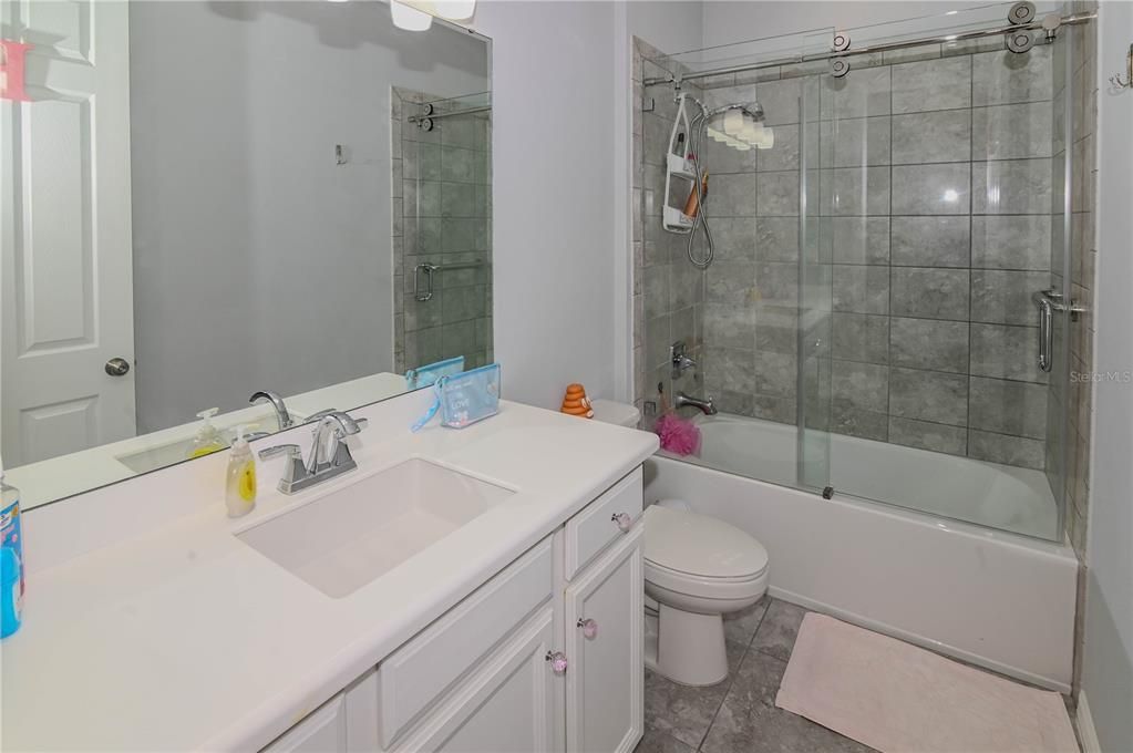 待售: $659,990 (3 贝兹, 4 浴室, 2640 平方英尺)