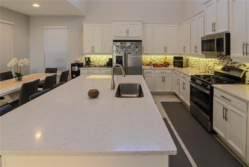 待售: $659,990 (3 贝兹, 4 浴室, 2640 平方英尺)