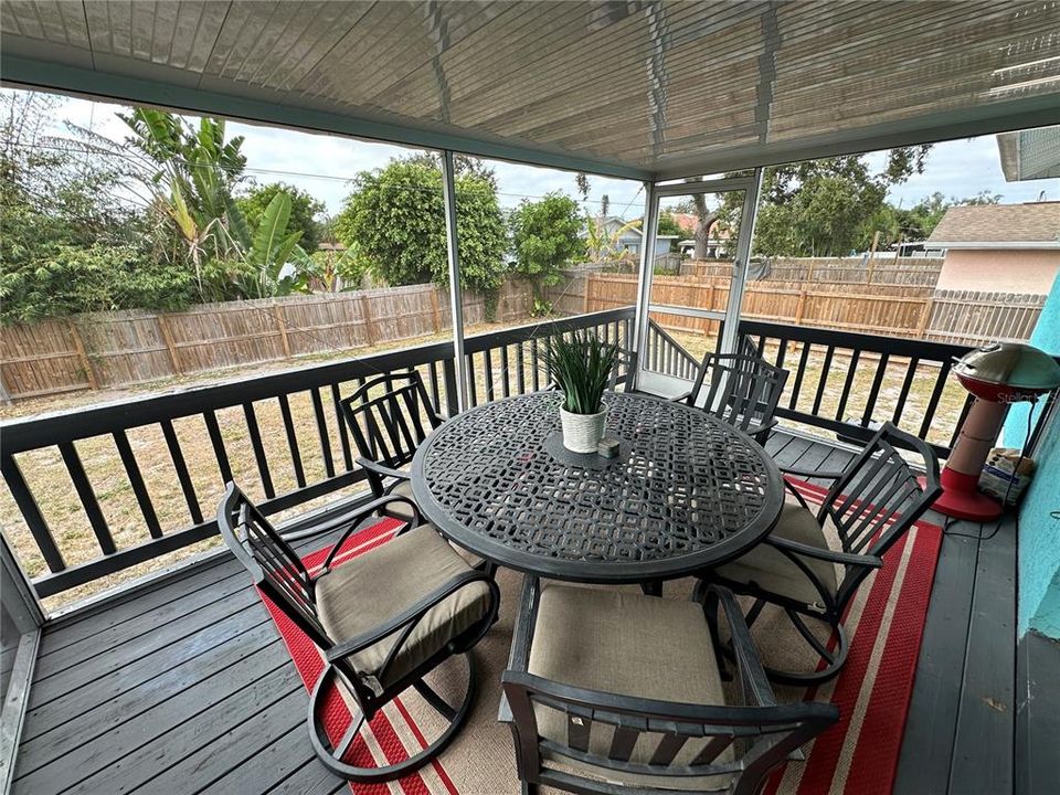 En Renta: $2,300 (3 camas, 2 baños, 1212 Pies cuadrados)