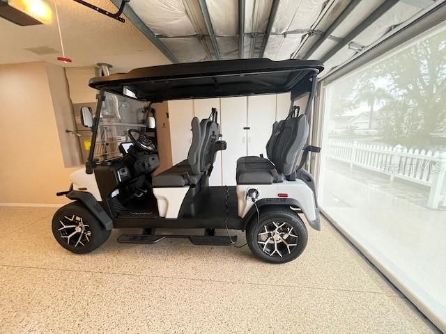 For Rent: $2,300 (2 beds, 2 baths, 1121 Square Feet)