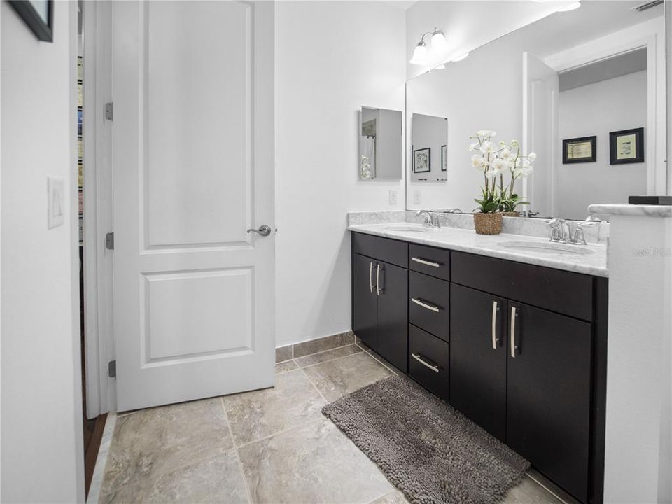 На продажу: $523,500 (4 спален, 3 ванн, 2083 Квадратных фут)