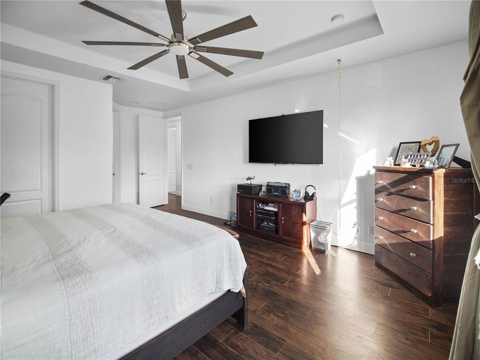 На продажу: $523,500 (4 спален, 3 ванн, 2083 Квадратных фут)