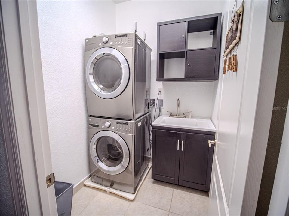 На продажу: $523,500 (4 спален, 3 ванн, 2083 Квадратных фут)