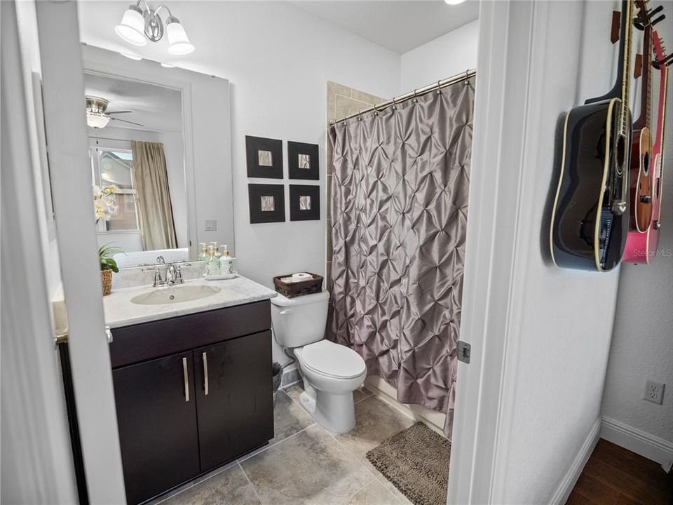 На продажу: $523,500 (4 спален, 3 ванн, 2083 Квадратных фут)