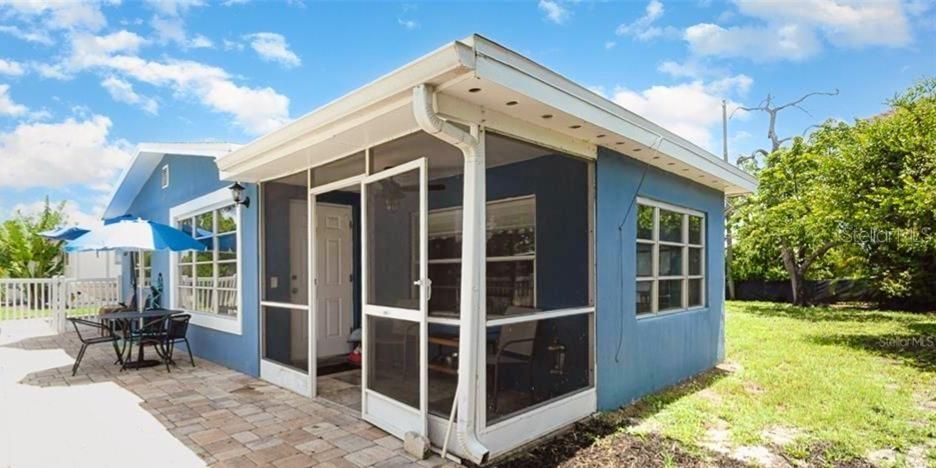 На продажу: $229,999 (2 спален, 2 ванн, 1149 Квадратных фут)