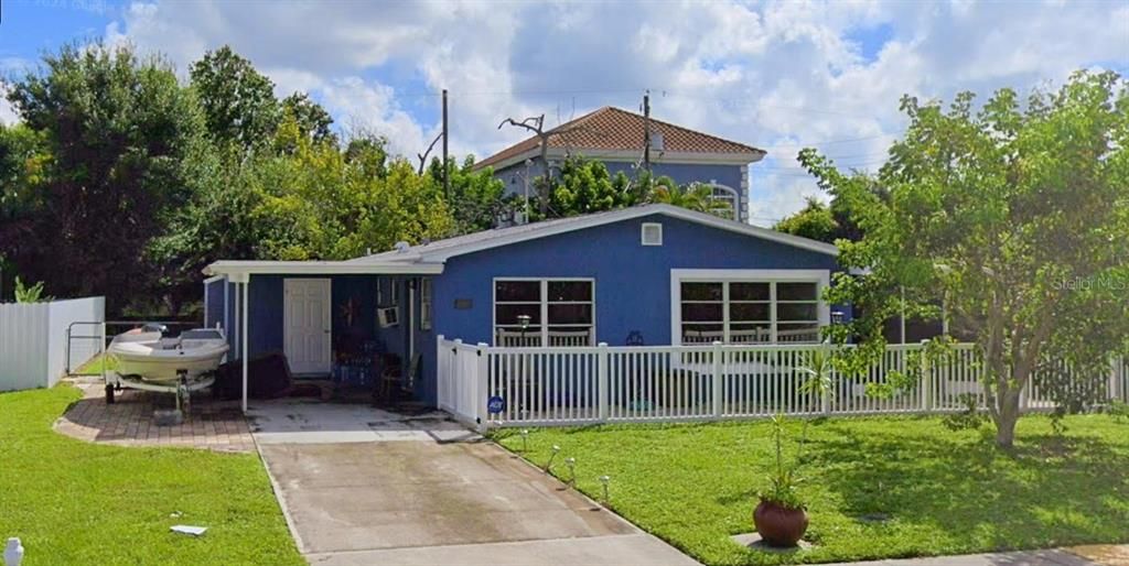 На продажу: $229,999 (2 спален, 2 ванн, 1149 Квадратных фут)