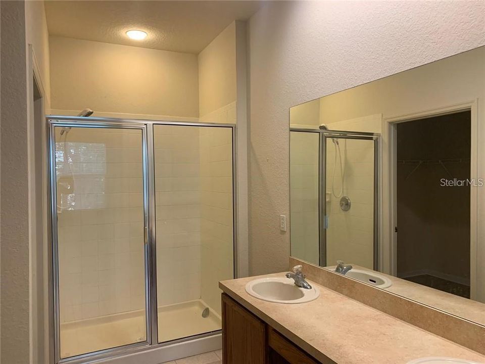 For Rent: $1,800 (3 beds, 2 baths, 1433 Square Feet)