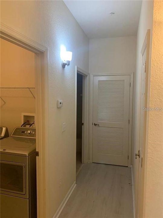 For Rent: $1,800 (3 beds, 2 baths, 1433 Square Feet)