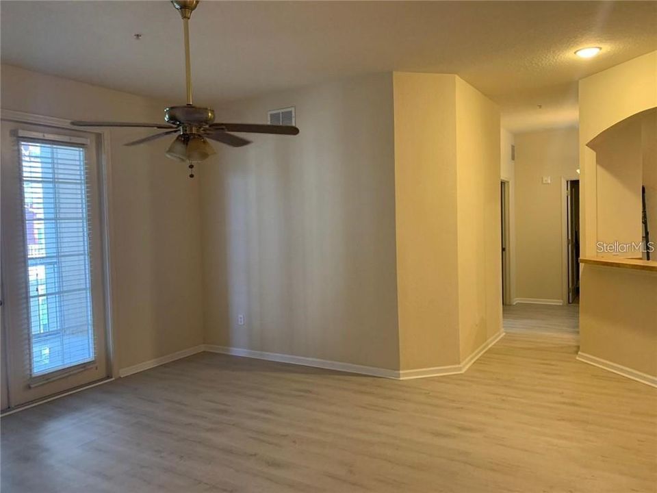 For Rent: $1,800 (3 beds, 2 baths, 1433 Square Feet)